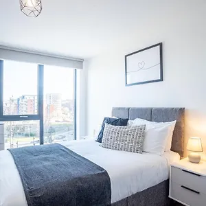 Great Central 2 Bed Near Centre Opulent Living Serviced Apartment Sheffield